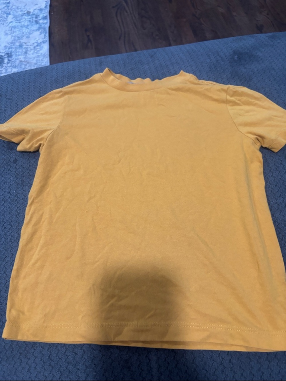 🟢10/$10 - Mustard Yellow Short-Sleeve Crew Neck Shirt